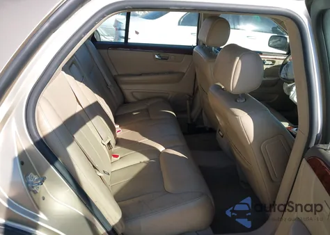 2006 Cadillac Dts Standard from USA, damaged, VIN 1G6KD57Y26U166403